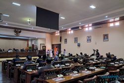 Rapat Paripurna DPRD, Wakil Bupati Grobogan Sampaikan LKPJ 2023