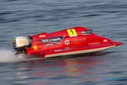 Pembalap Jonas Andersson Tercepat di Kualifikasi F1 Powerboat Danau Toba