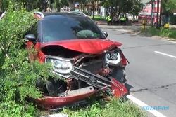 Kecelakaan Adu Banteng Libatkan Mobil dan Pikap di Magetan, Begini Kronologinya