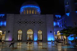 Bingung Ngabuburit Ke Mana? Cek Agenda di Masjid Sheikh Zayed Solo