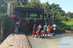 Jasad Pemuda Mengambang di Sungai Ngawi Diduga seusai Berpesta Miras