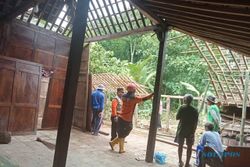 Belasan Rumah di Wonogiri Rusak Tertimpa Pohon akibat Hujan dan Angin Kencang