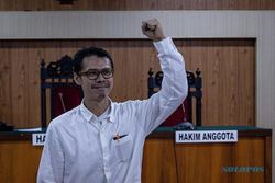 PN Jepara Vonis Aktivis Lingkungan Karimunjawa Daniel Frits 7 Bulan Penjara