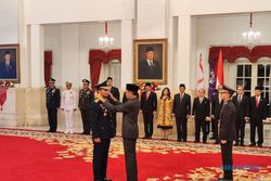 Presiden Jokowi Kukuhkan Budi Waseso Jadi Ketua Kwarnas Pramuka