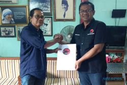 Aktivis 98 Ibnu Kurniawan Mendaftarkan Diri Bakal Cawawali Solo 2024 Lewat PDIP