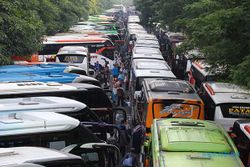Diangkut 96 Bus, Ribuan Orang Ikuti Mudik Bareng Gratis Pemprov Jatim