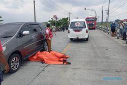 Tertabrak Mobil di Ring Road Utara Sragen, Ibu-ibu Asal Sukodono Meregang Nyawa