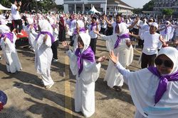Diikuti Puluhan Ribu Jemaah, Kemenag Luncurkan Senam Haji Indonesia