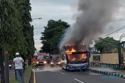 Bus PO Haryanto Terbakar di Ring Road Sleman Jogja, Warga Heboh