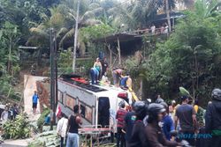 Bus Berpenumpang Puluhan Orang Kecelakaan di Bantul, 7 Orang Terluka