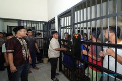 Kali Pertama, Polres Sukoharjo Gelar Halalbihalal dengan Para Tahanan
