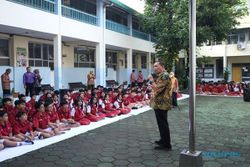 Kunjungi SMP Warga, Wakil Wali Kota Solo Ajak Mencegah Bullying di Sekolah