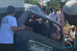 Kereta Tabrak Mobil Rombongan Ponpes Sidogiri di Pasuruan, 4 Orang Meninggal