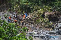 14 Orang Masih Hilang, Pencarian Korban Banjir Bandang Sumbar Dilanjutkan