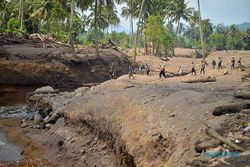 Hari Kesembilan Pencarian Korban Hilang Banjir Bandang di Tanah Datar Sumbar