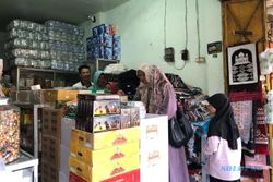 Musim Haji, Sentra Oleh-oleh di Pasar Kliwon Solo Diserbu Pembeli