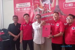 Sekda Iswar Aminuddin Ambil Formulir Bakal Wali Kota Semarang Lewat PDIP