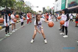 Kota Madiun Pecahkan Rekor Muri untuk Dribble Bola Basket Terbanyak
