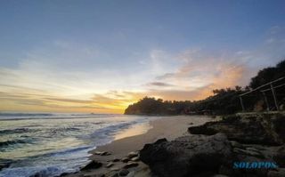 Pantai Nampu Wonogiri, Potongan Surga di Selatan Jawa