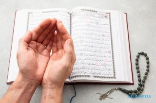 Khutbah Jumat Spesial Rajab, Meningkatkan Doa di Bulan Istimewa
