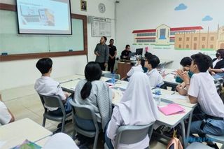 Tumbuhkan Minat Bisnis pada Siswa, SMA Batik 1 Solo Berkolaborasi dengan Hipmi