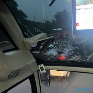 Suporter Tangerang Serang Bus Persis Solo, Persita Minta Maaf