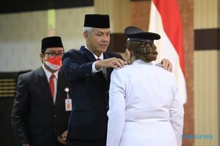Ibaratkan Kepala Daerah Perempuan Kunti, Ganjar Lantik Ita Wali Kota Semarang