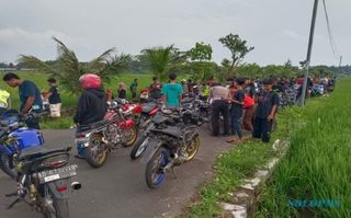 Polisi Bubarkan Trek-Trekan di Jembatan Jokowi Karanganyar, 106 Motor Disita