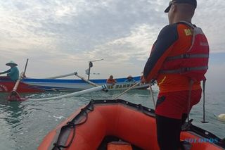 Kapal Compreng Hilang Kontak di Perairan Cilacap, 2 ABK Belum Ketemu