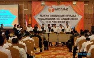 206 Anggota Panwaslu Desa di Madiun Dilantik, Ketua Bawaslu: Harus Netral!